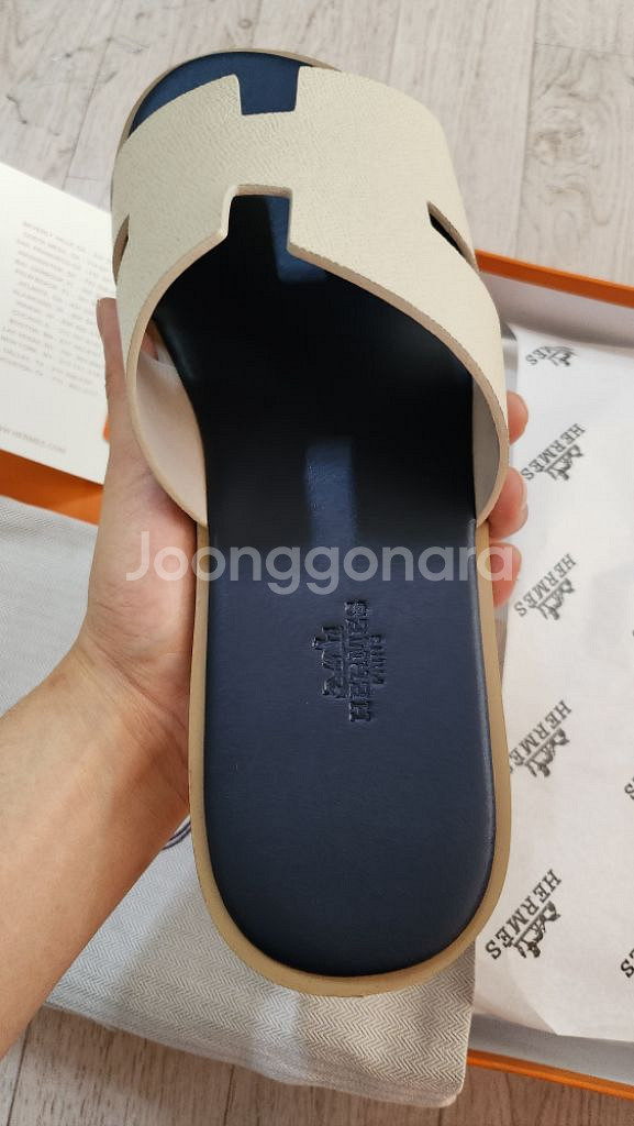 에르메스 이즈미르슬리퍼 투톤베이지--4