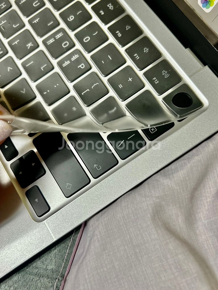 2022 맥북 에어 실버 M2 256GB 16GB--3