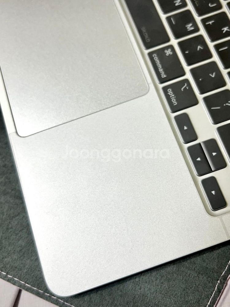 2022 맥북 에어 실버 M2 256GB 16GB--4
