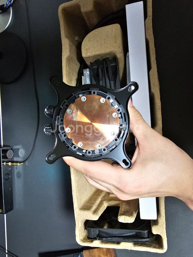 nzxt 크라켄 x73 판매합니다--3