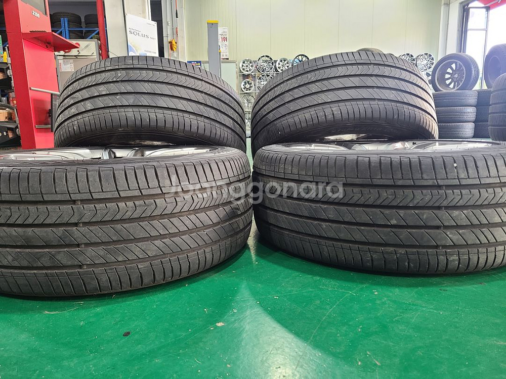 BMW520D(G30)662M 순정 18인치휠타이어세트--5