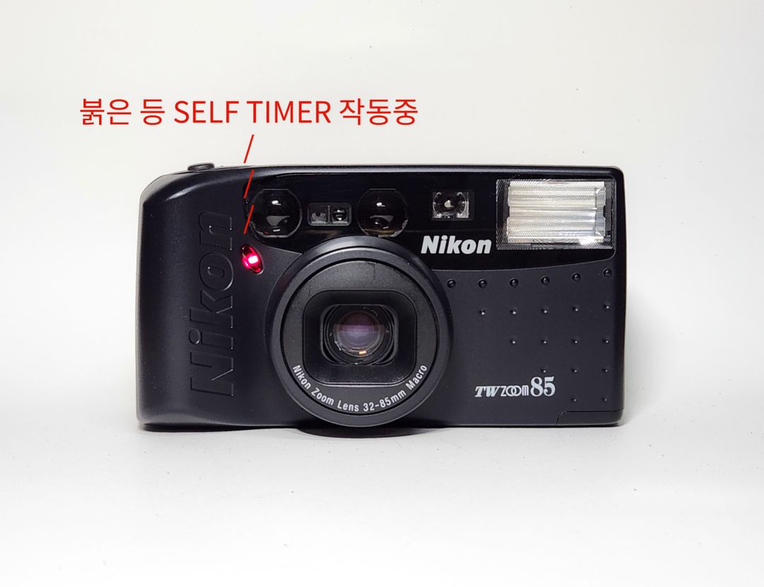 니콘 NIKON TW ZOOM 85 필카.깨끗함.