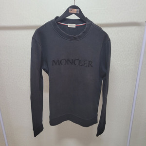 (정품)몽클레어 맨투맨 L사이즈