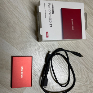 삼성 SSD T7 1TB 외장하드 팝니다