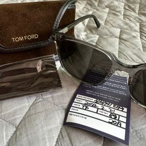 톰포드 선글라스 판매