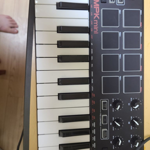 AKAI MPK MINI 판매합니다