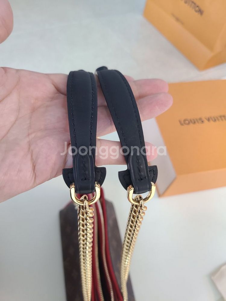 루이비통 쉬렌 m43776 가방 판매--5