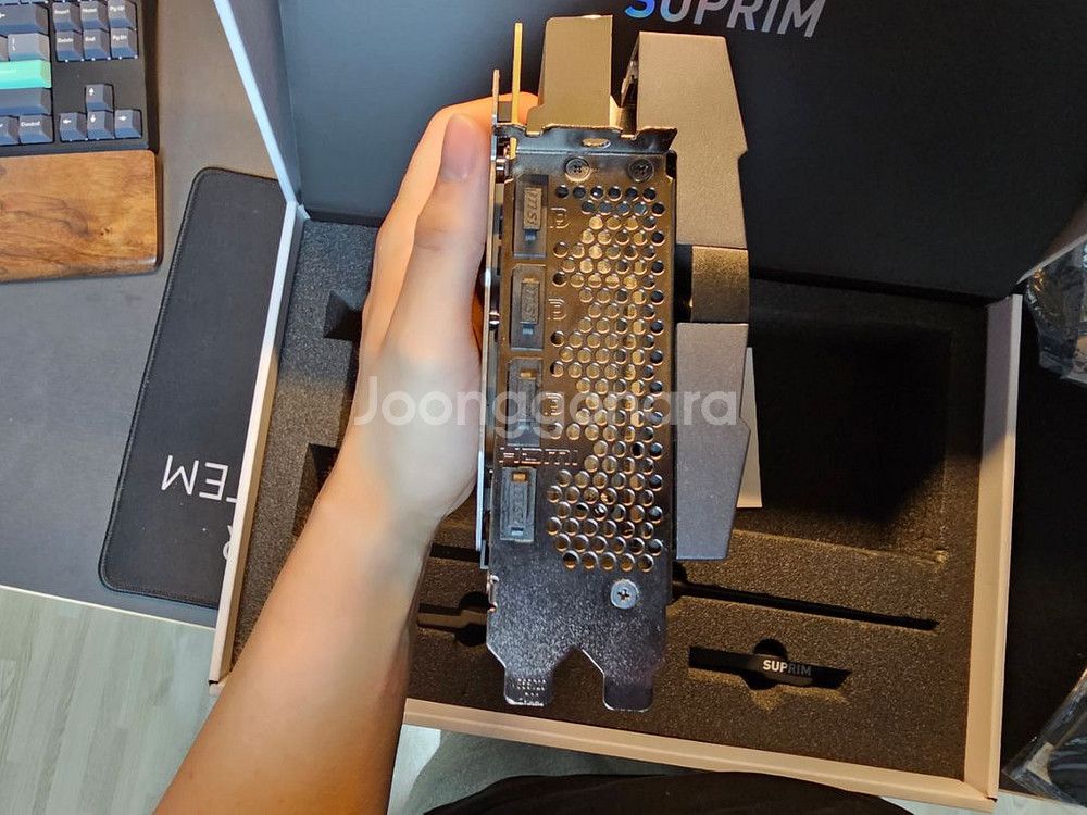 msi 3090 슈프림 판매합니다.--5