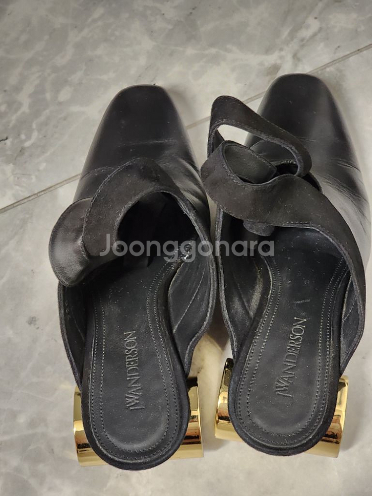 jw anderson cylinder heel pump--7