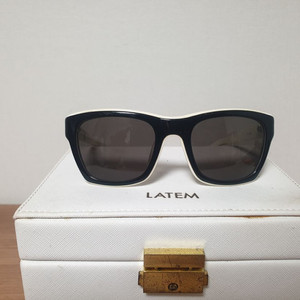 라코스테 선글라스