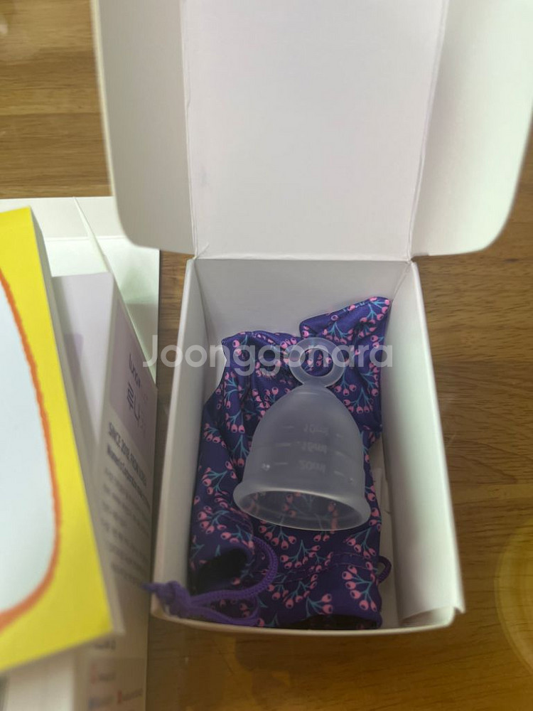 생리컵 루나컵 스몰링 티읕컵 라지 판매합니다.--1