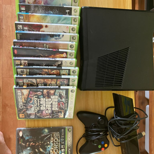 xbox360s+키넥트+바이오쇼크 포함12장