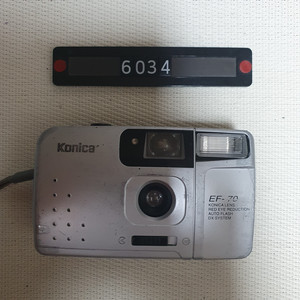 코니카 EF-70 필름카메라