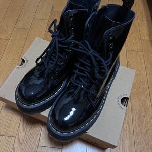 닥터마틴 Dr.Martens 제이든 페이턴트 240