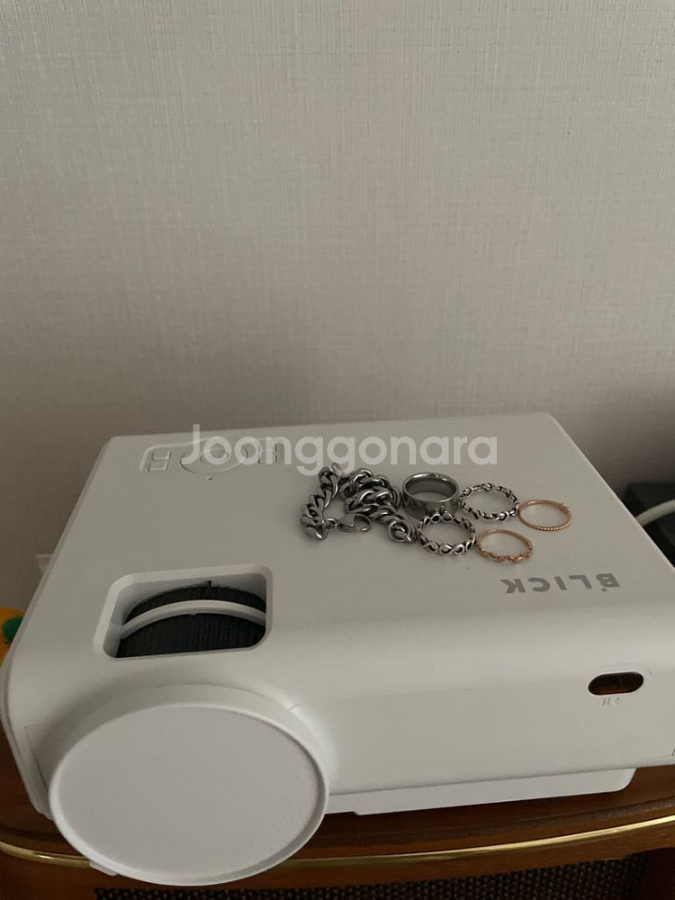 빔프로젝터 팝니다--0