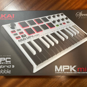 아카이 미니 2 AKAI MINI 2