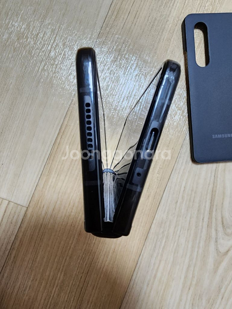 ***갤럭시 Z폴더3***--7