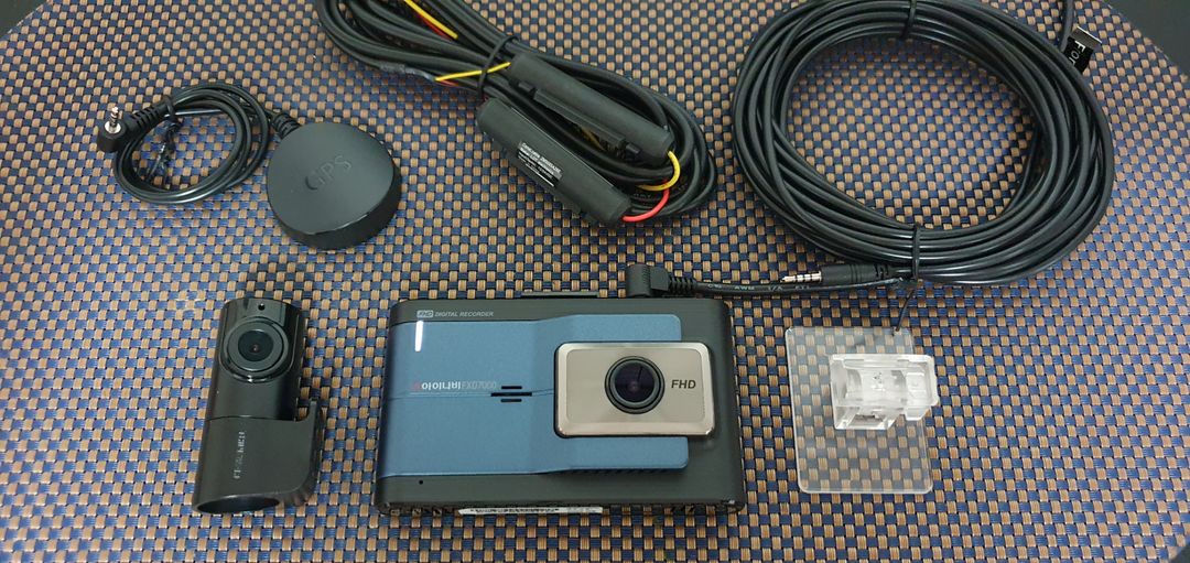 아이나비 FXD7000 블랙박스(64GB,GPS포함)