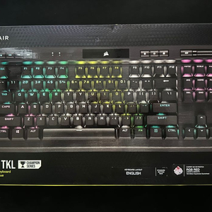 K70 RGB TKL 적축 팔아요.