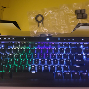 커세어 k70 rgb tkl 적축 풀윤활 풀박스 팝니다