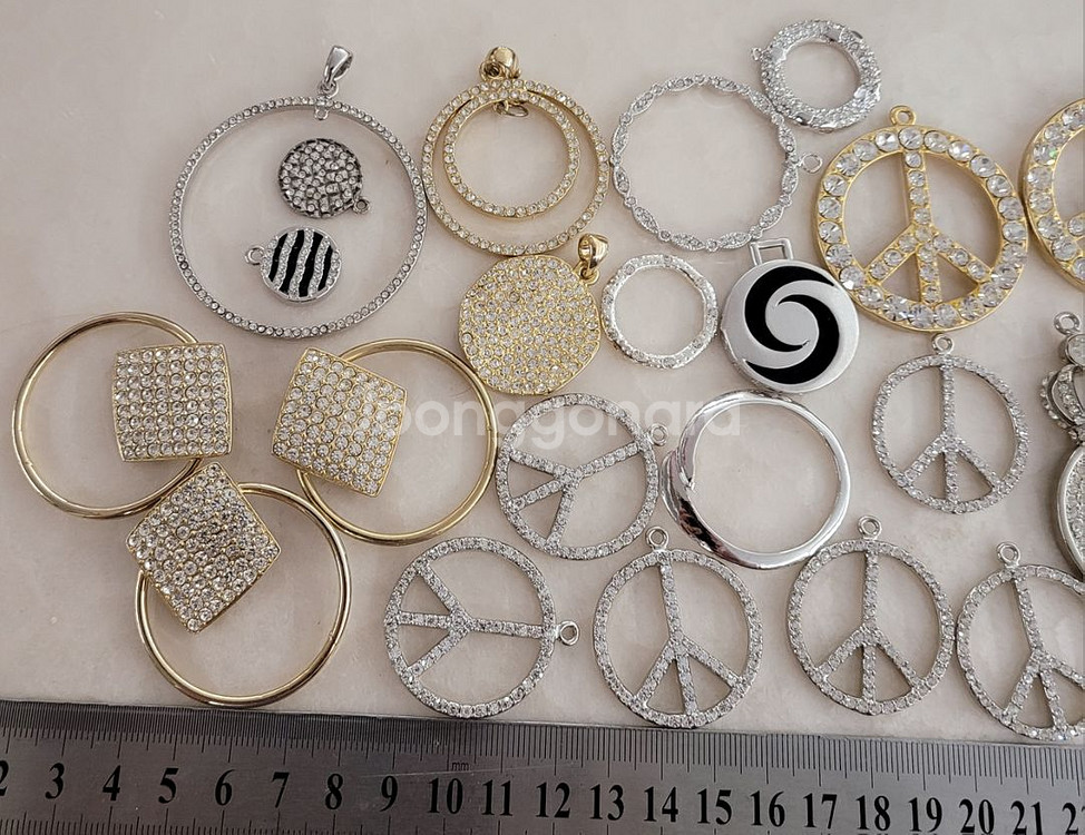 금속장식 원형장식 약 17~54미리 24개 일괄--1