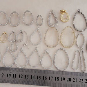 금속장식 물방울모양 약 20~40미리 27개 일괄