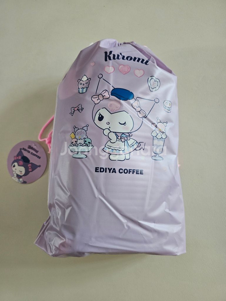 이디야 산리오 쿠로미 비치 타월 새상품 판매합니다--0