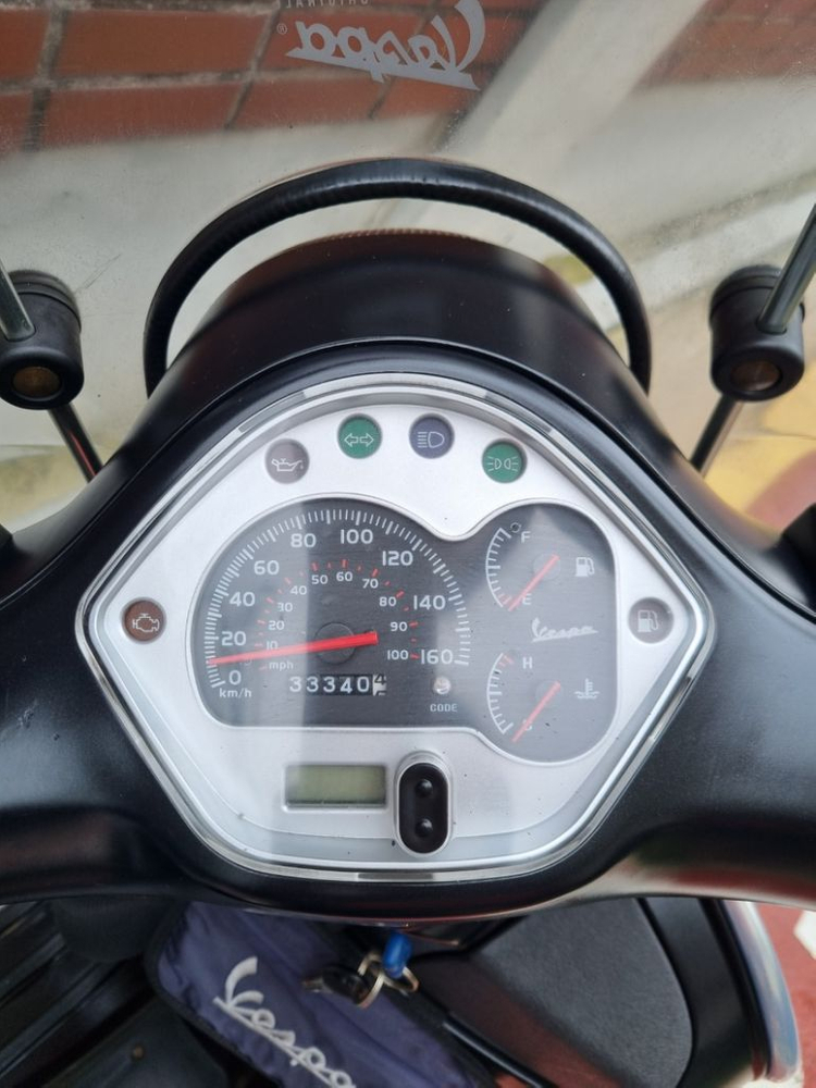 베스파 GTS 300--4