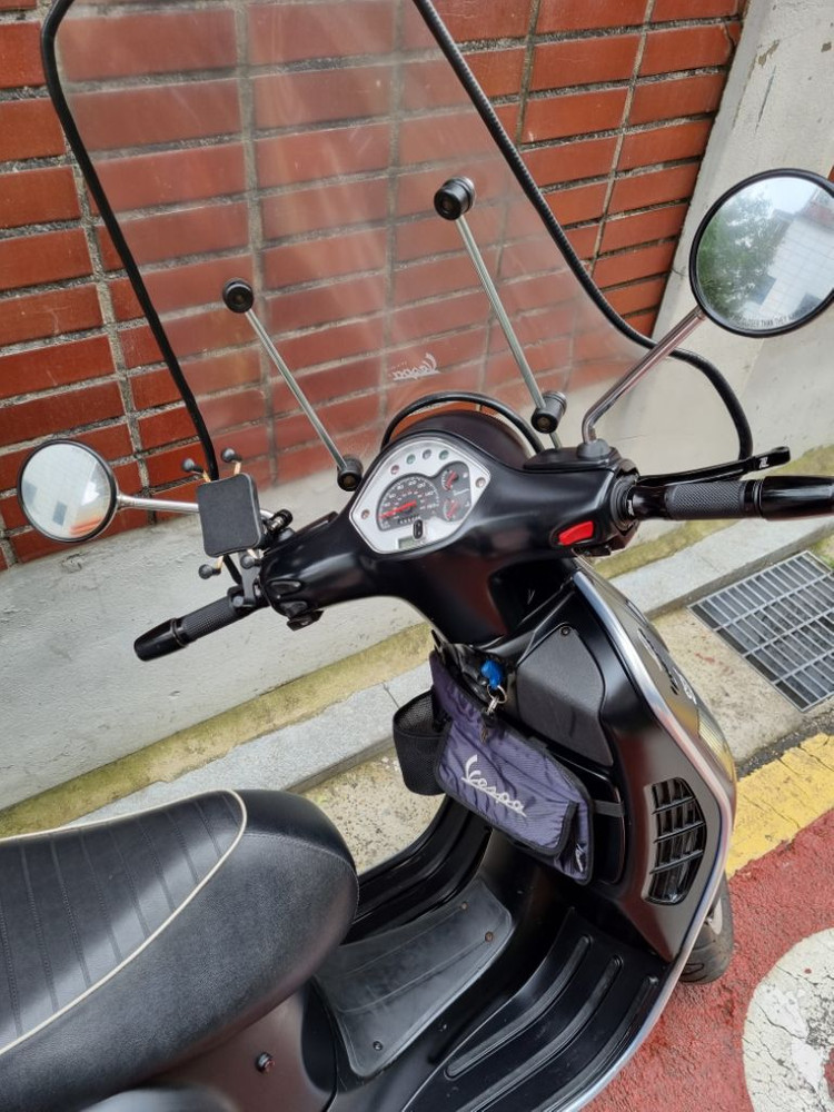 베스파 GTS 300--3