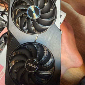 ASUS RX6600 작년 11월 구매