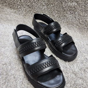 (정품) Givenchy 지방시 남자가죽 샌들 EU42