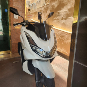 pcx125 21년식 abs 8198km 소폭상승