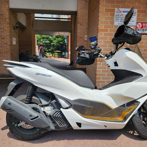 수원 2023 pcx125 ABS 1398km팝니다