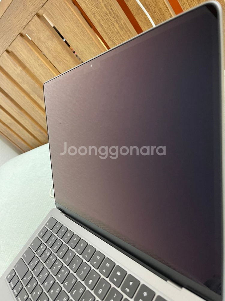 맥북 에어 M2모델 팝니다(에케플 포함)리퍼제품 미개봉--3
