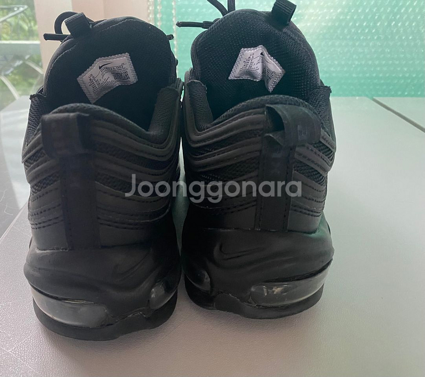 나이키 에어맥스97 트리플블랙255미리(S+급)--2