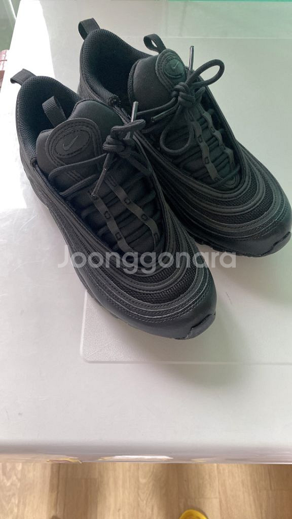 나이키 에어맥스97 트리플블랙255미리(S+급)--4