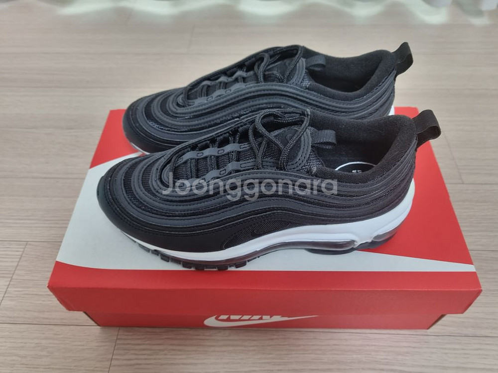 나이키 에어맥스97 검흰 225 (우먼스)--0