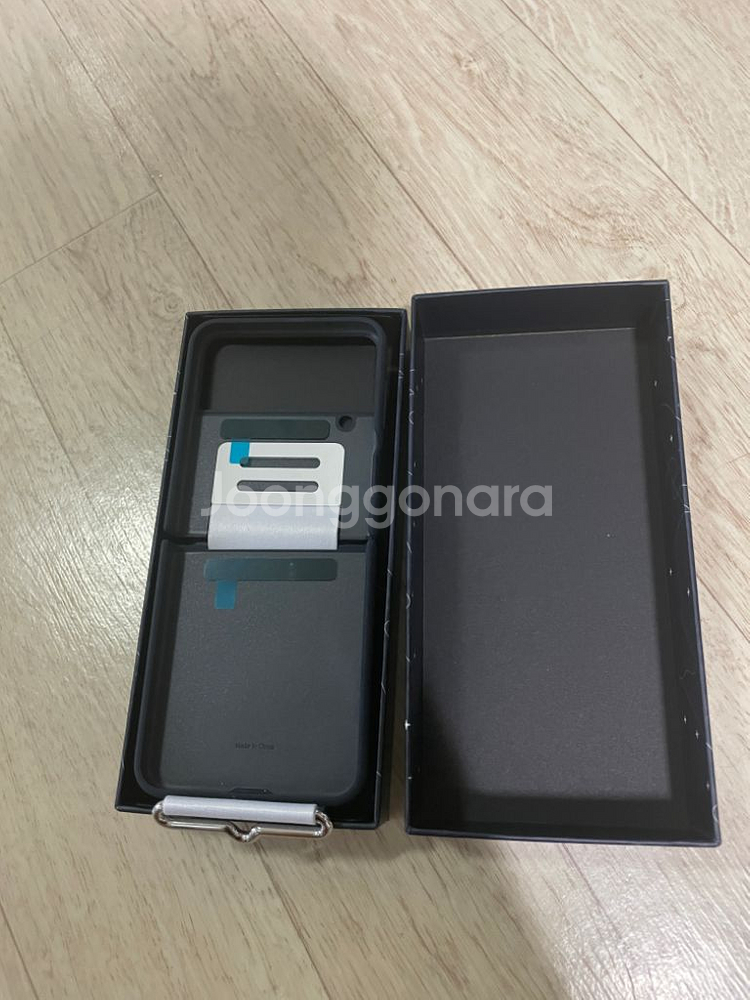 갤럭시z플립4 256기가 메정키츠네 에디션--2