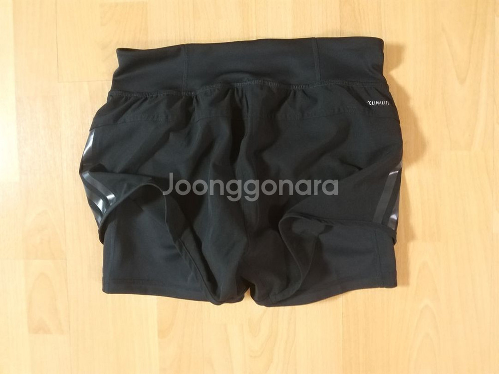 여성 아디다스 런닝 반바지 (스판27-28)--2