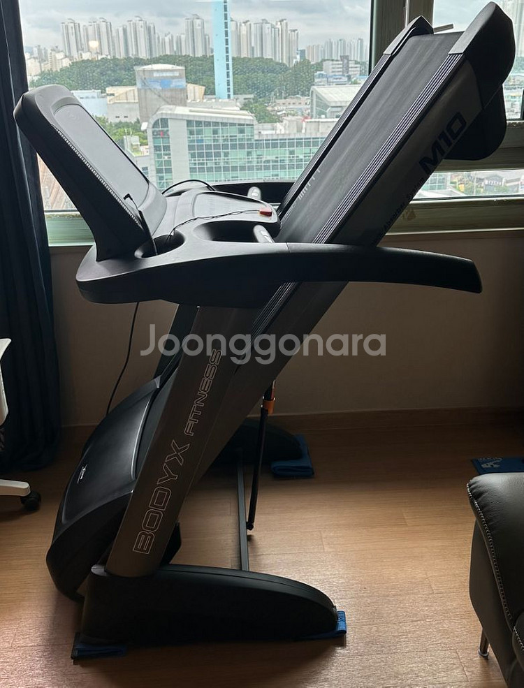 바디엑스 클럽용 런닝머신 M10--5
