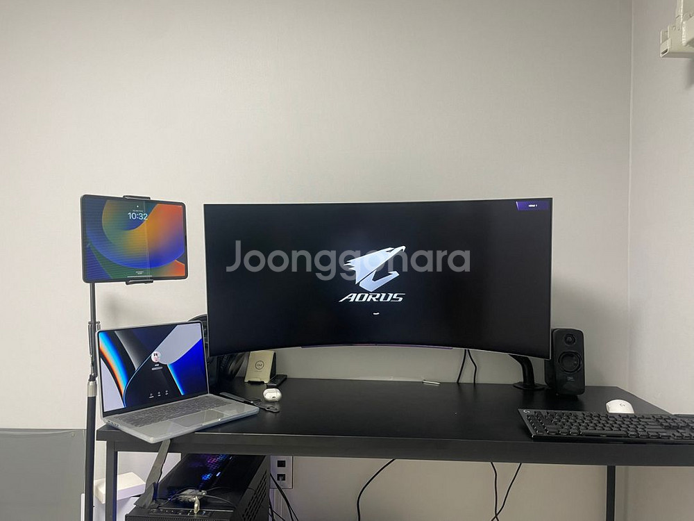 (급처)끝판 pc 모니터 본체 새트 컴퓨터--1