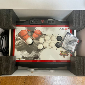 Madcatz te2+ 조이스틱