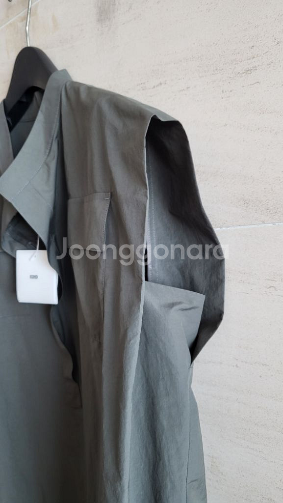 (정품) 구호(23ss) 라이트웨이트 슬리브리스 블라웃--6