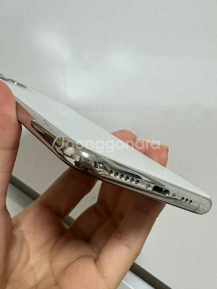 아이폰 11pro 256GB 배터리성능 83%--2