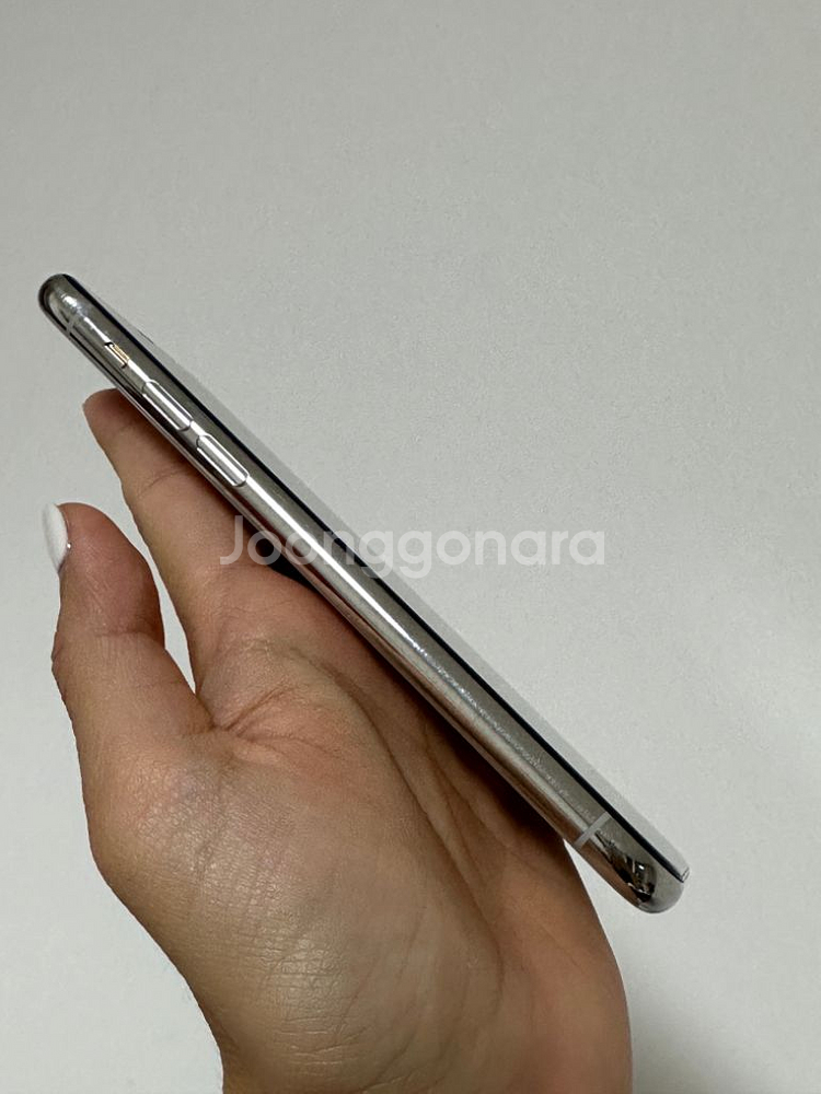 아이폰 11pro 256GB 배터리성능 83%--3