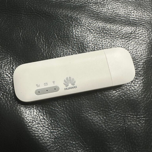 화웨이 e8372-820 lte 라우터 판매합니다.