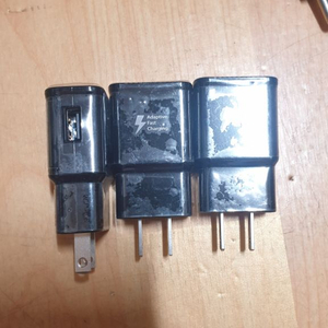 삼성 고속충전기 10개 일괄 해외용? 110V~220V