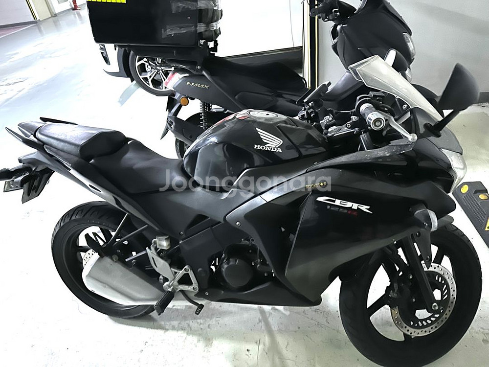 cbr125R 14년식 블랙--4