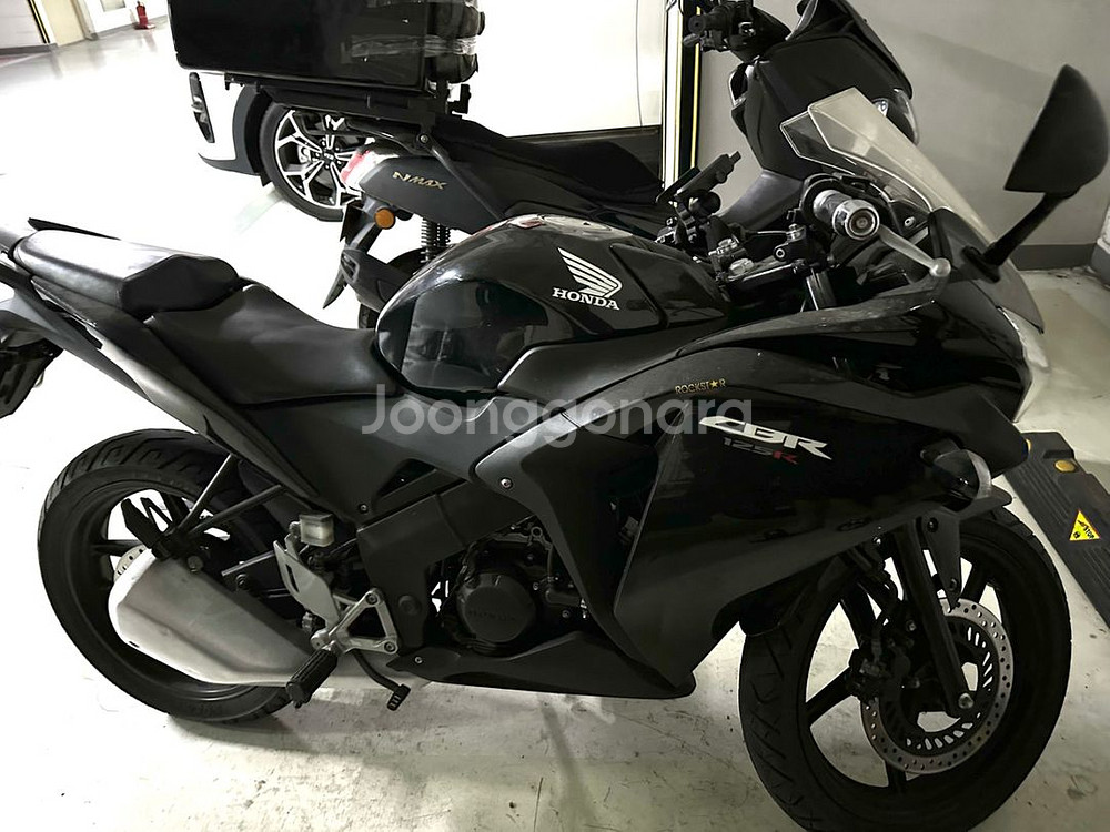 cbr125R 14년식 블랙--3