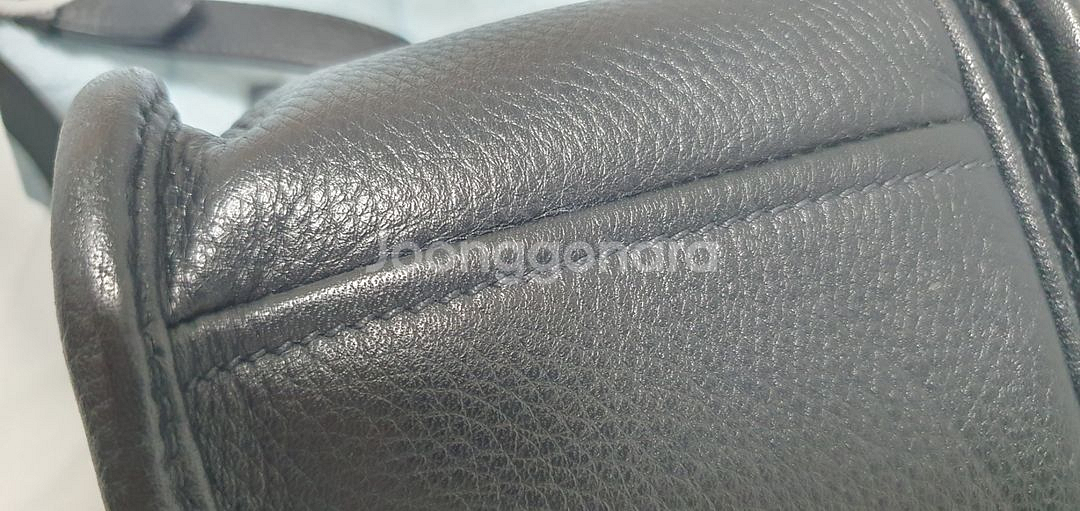 정품 프라다 숄더 크로스--1